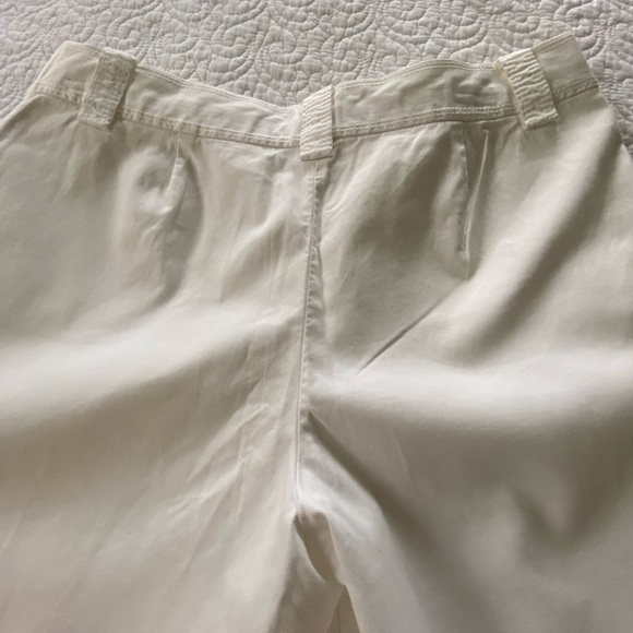 Tommy Bahama White Bermuda Shorts Lightweight Casual Size 10 - Picture 7 of 10